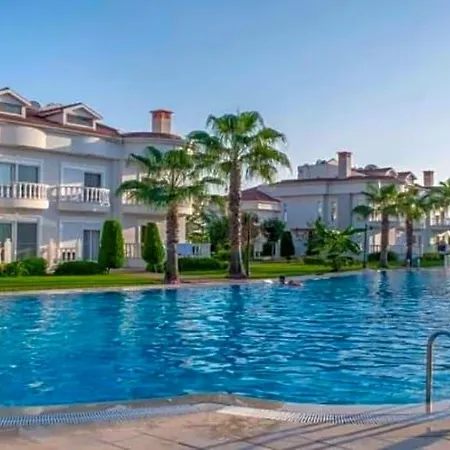 Golf Village Hotel 4*