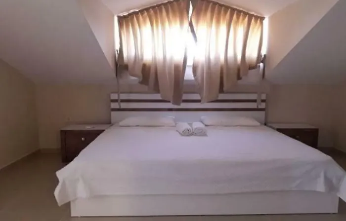 Golf Village 호텔 4*