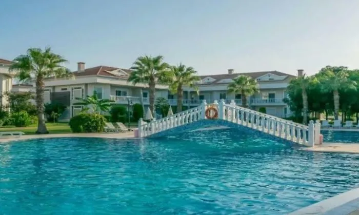 Golf Village 호텔 4*